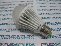 Żarówka LED 9W gwint E27 850lm kolor: Biała ciepła